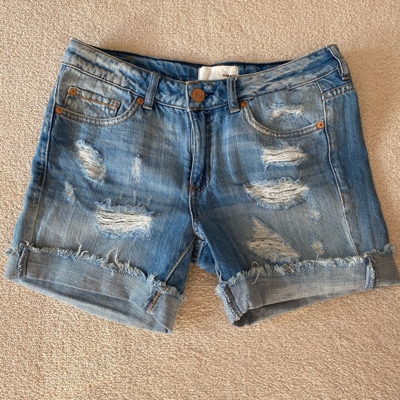 Garage Girlfriend Short - Picture 2 of 2